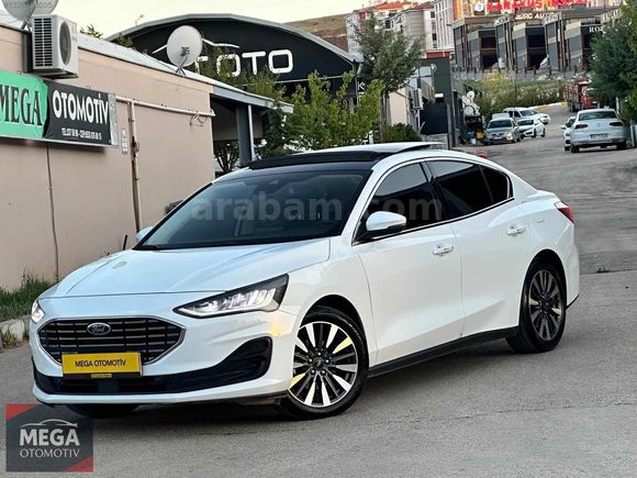 MEGA OTO'DAN 2024 FORD FOCUS 1.5ECOBLUE TİTANİUM STİL''HATASIZ''