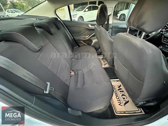 MEGA OTO'DAN 2024 FORD FOCUS 1.5ECOBLUE TİTANİUM STİL''HATASIZ''
