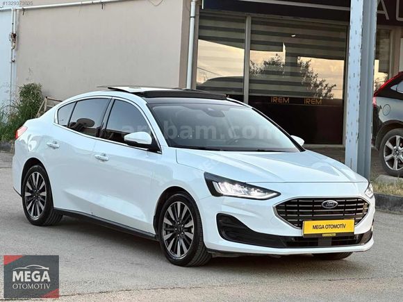 MEGA OTO'DAN 2024 FORD FOCUS 1.5ECOBLUE TİTANİUM STİL''HATASIZ''