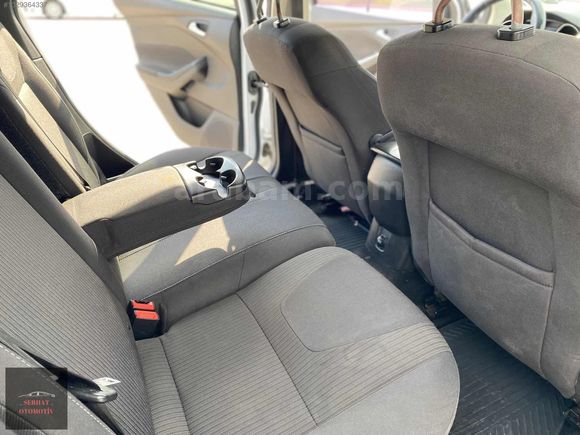 2013 / FORD FOCUS 1.6 Ti-VCT / DEĞİŞENSİZ TEK PARÇA BOYALI