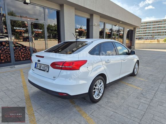 107 BİN KM DE DİZEL OTOMATİK FORD FOCUS