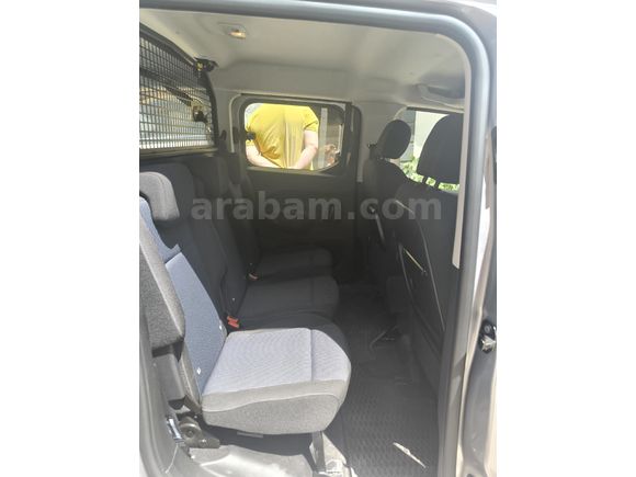 Sahibinden Fiat Doblo Combi 1.2 PureTech Easy 2025 Model