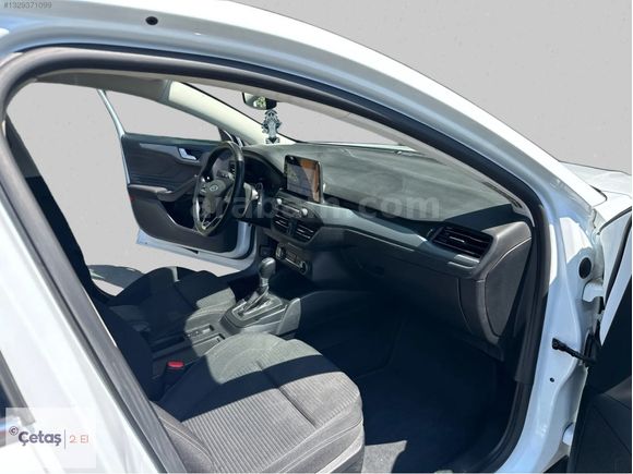 ÇETAŞ RENAULT'DAN 2023 FORD FOCUS 1.5 Tİ-VCT TITANIUM 123 HP