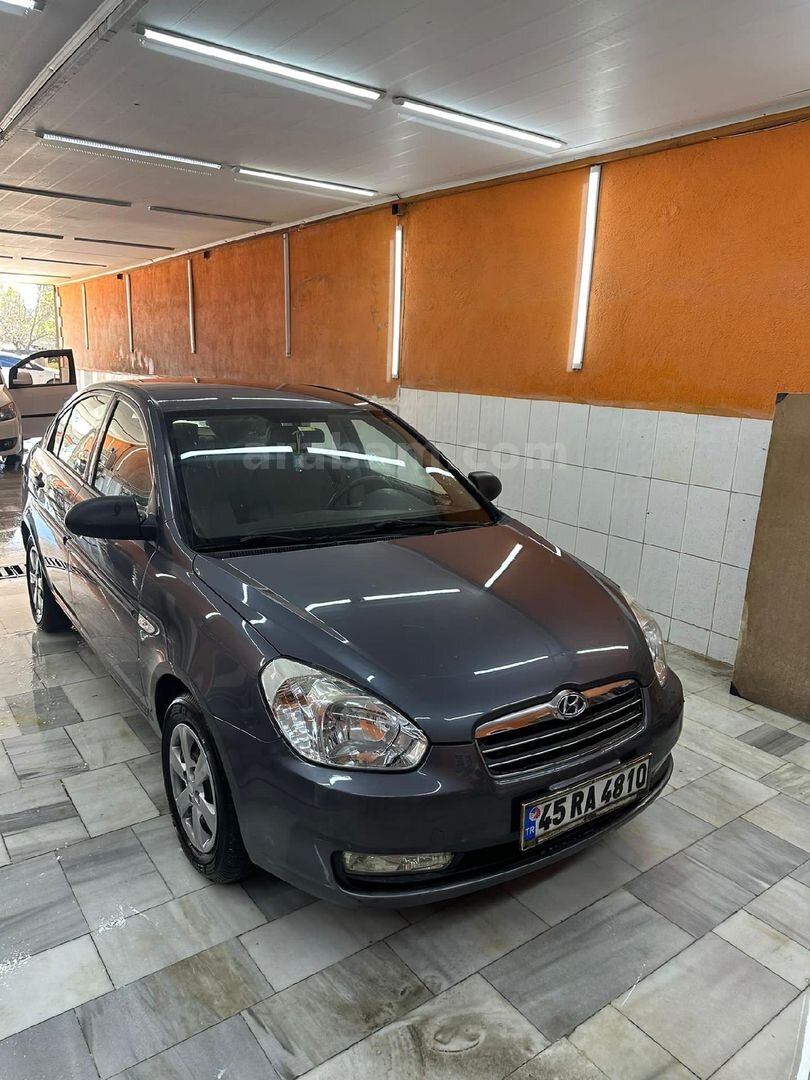 Sahibinden Hyundai Accent Era 1.4 team 2012 Model Manisa 142000 km Gri (metalik) 3
