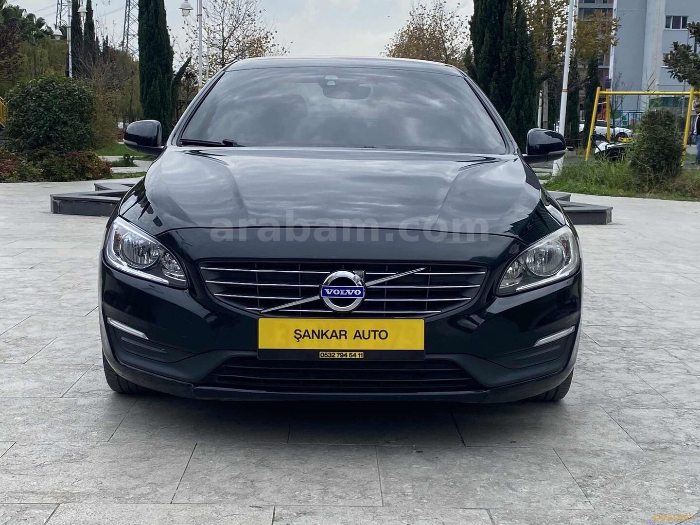 Galeriden Volvo S60 1.6 D Premium 2015 Model İstanbul 195.500 km Siyah 2