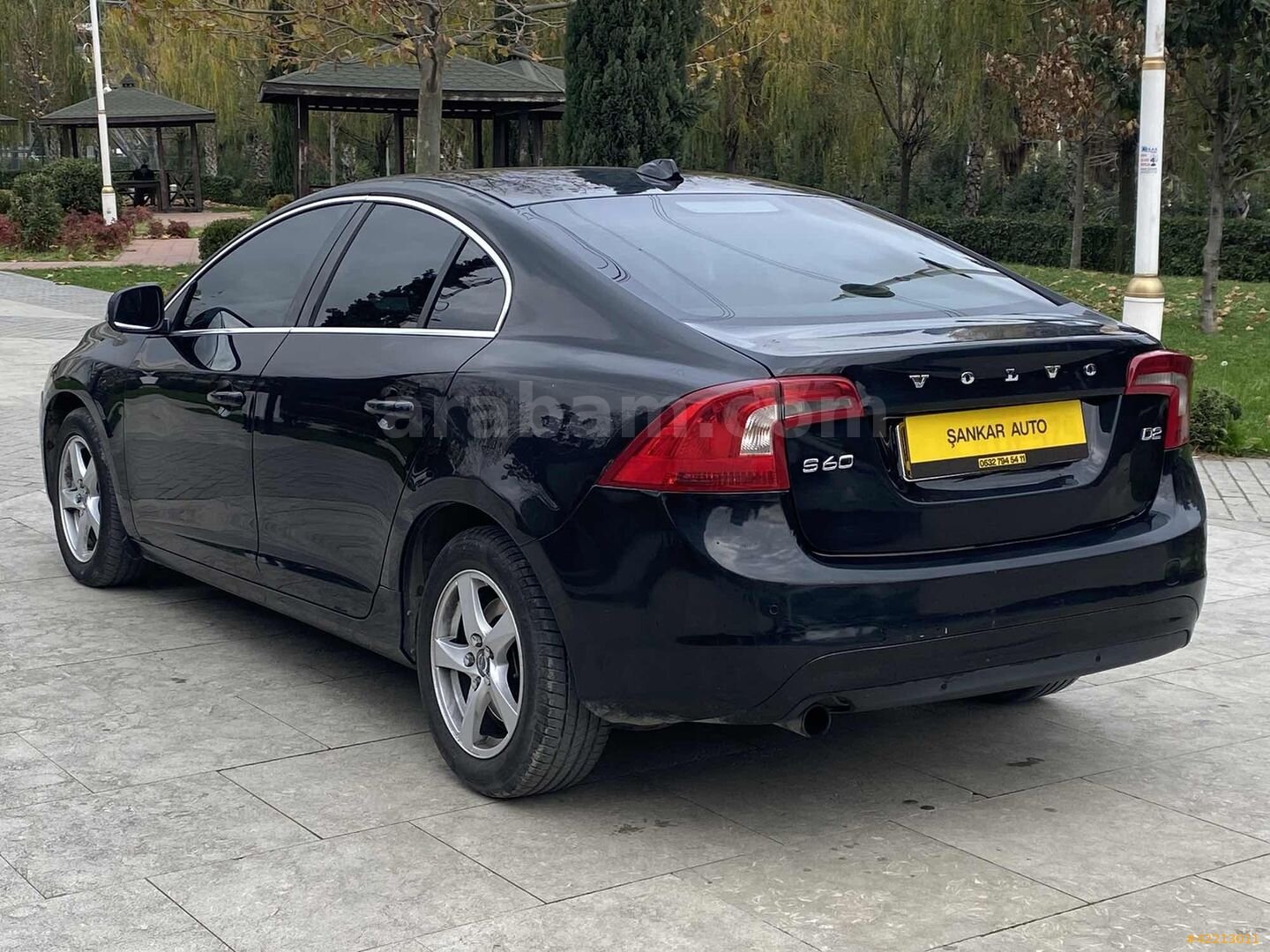 Galeriden Volvo S60 1.6 D Premium 2015 Model İstanbul 195.500 km Siyah 7