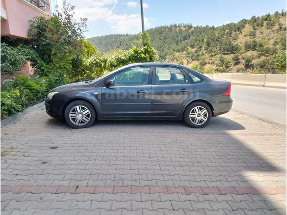 Sahibinden Ford Focus 1.6 Ghia 2006 Model