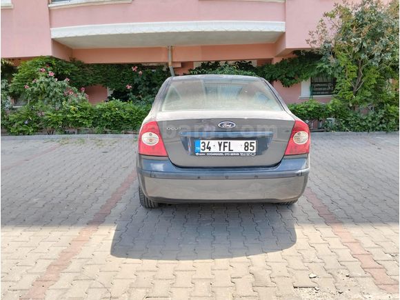 Sahibinden Ford Focus 1.6 Ghia 2006 Model