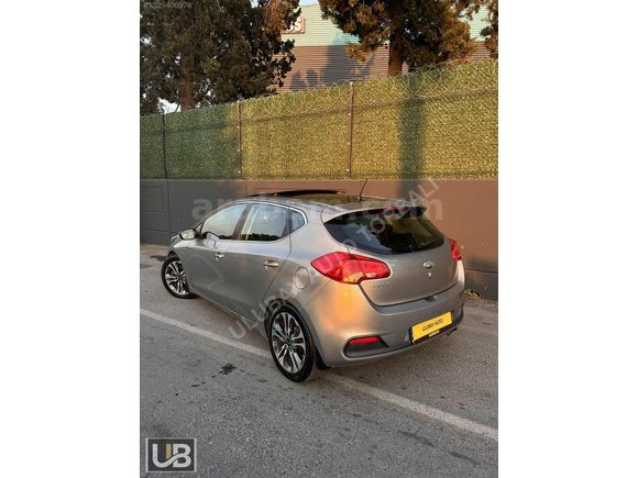 DÜŞÜK KM / HATASIZ / CAM TAVAN KİA CEED