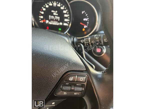 DÜŞÜK KM / HATASIZ / CAM TAVAN KİA CEED