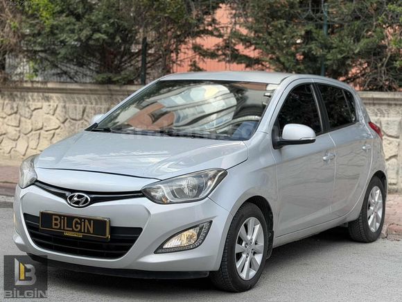 HYUNDAİ İ20 1.4 CRDİ SENSE