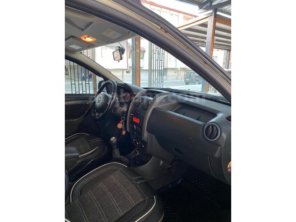Galeriden Dacia Duster 1.5 dCi Laureate 2015 Model Kayseri