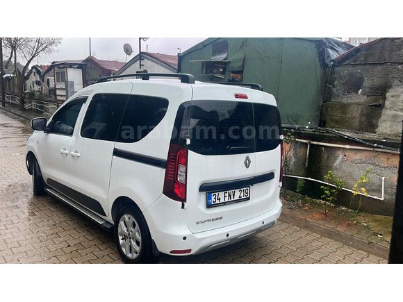 Sahibinden Renault Express Combi 1.5 BlueDCI Touch 2022 Model 