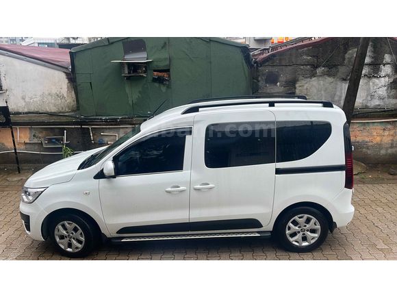 Sahibinden Renault Express Combi 1.5 BlueDCI Touch 2022 Model 