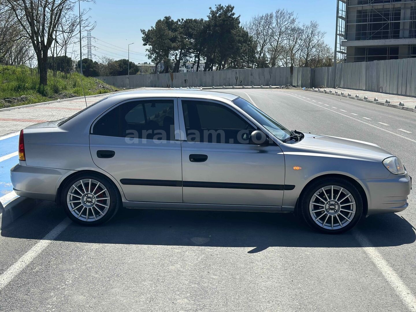 Sahibinden Hyundai Accent 1.3 Admire 2005 Model Tekirdağ 192.500 km Gri (Gümüş) 6