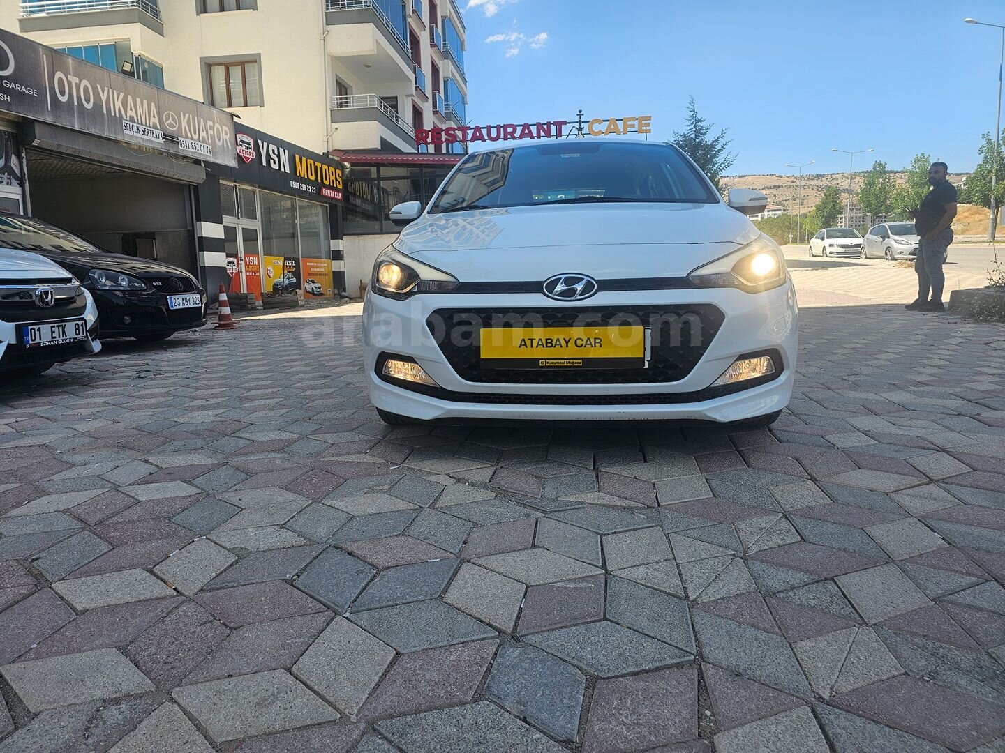 Galeriden Hyundai i20 1.4 MPI Style 2018 Model Elazığ 84.000 km Beyaz 7