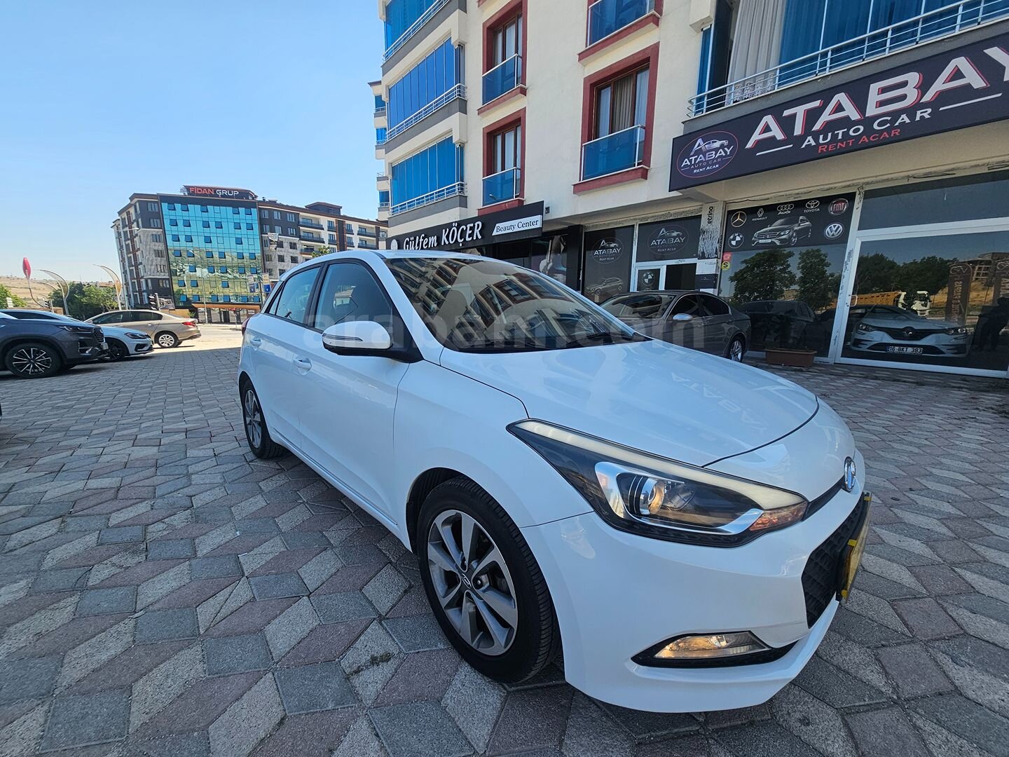 Galeriden Hyundai i20 1.4 MPI Style 2018 Model Elazığ 84.000 km Beyaz 5