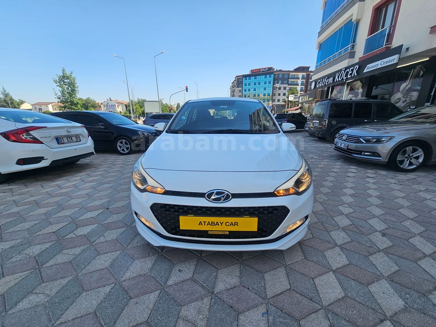 Galeriden Hyundai i20 1.4 MPI Style 2018 Model Elazığ 84.000 km Beyaz 1