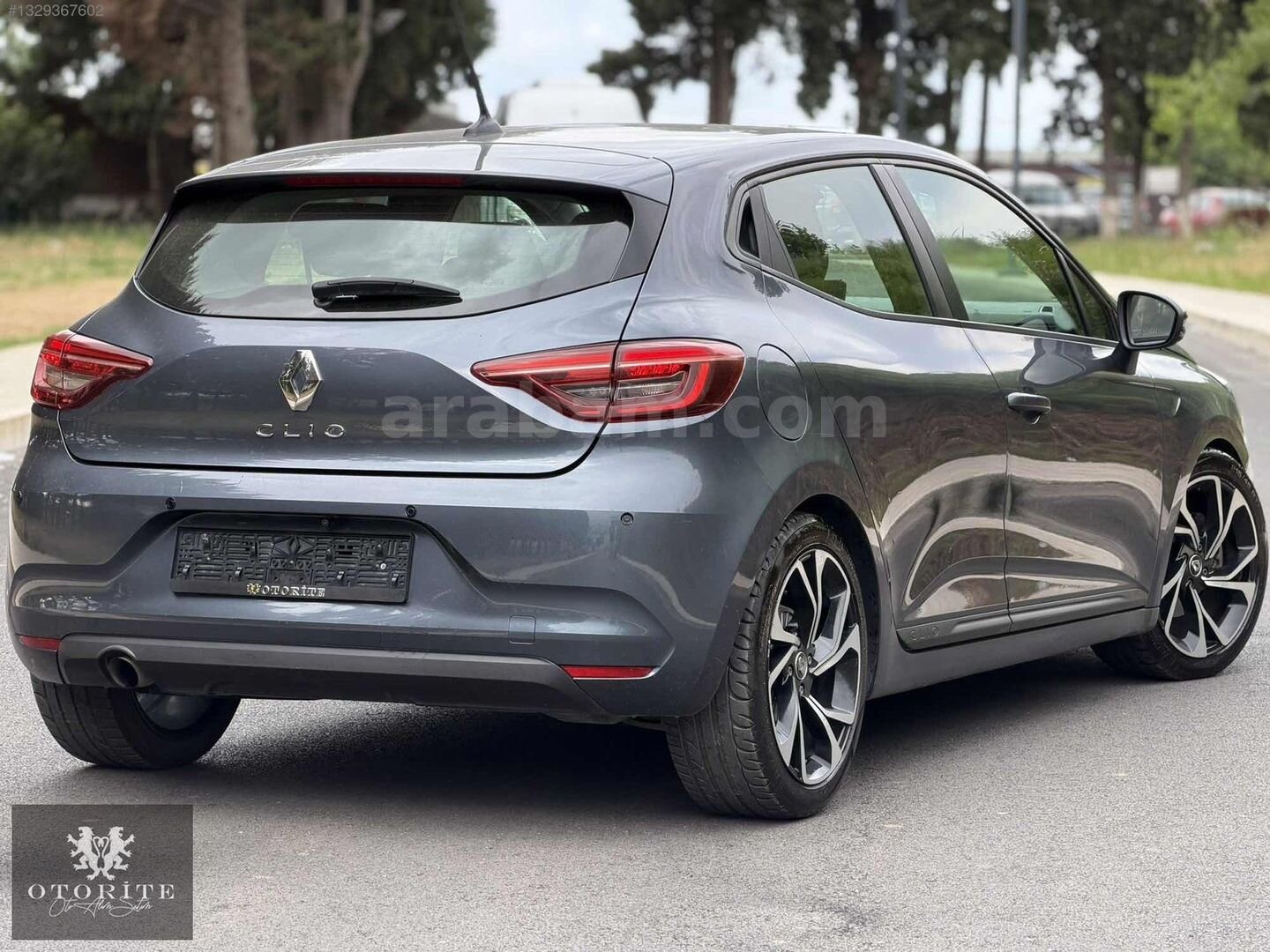 Galeriden Renault Clio 1.0 TCe Joy 2021 Model Trabzon 106.000 km Gri 4
