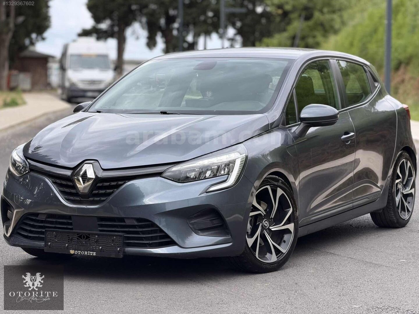 Galeriden Renault Clio 1.0 TCe Joy 2021 Model Trabzon 106.000 km Gri 3