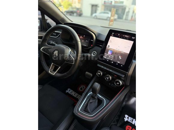 ŞEKERCİ AUTO 2024 RENAULT CLİO 1.0 TCE TECHNO ESPRİT ALPİNE