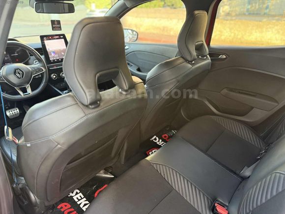 ŞEKERCİ AUTO 2024 RENAULT CLİO 1.0 TCE TECHNO ESPRİT ALPİNE
