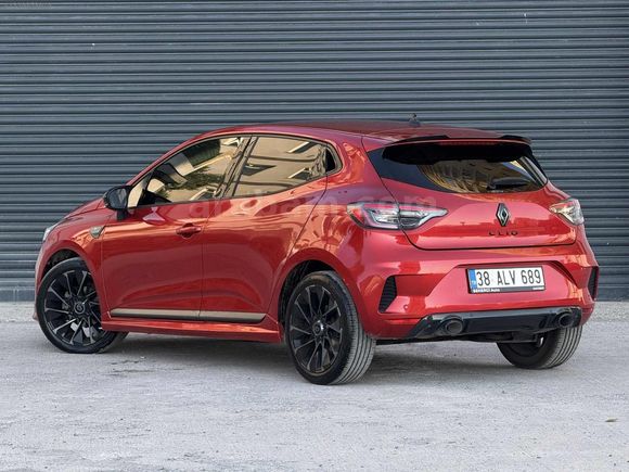 ŞEKERCİ AUTO 2024 RENAULT CLİO 1.0 TCE TECHNO ESPRİT ALPİNE
