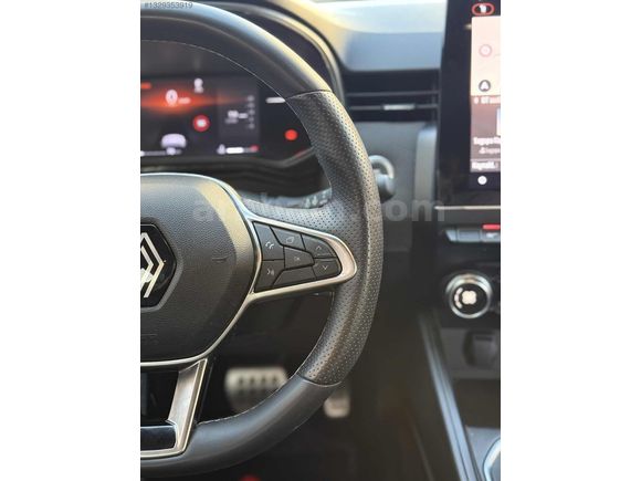 ŞEKERCİ AUTO 2024 RENAULT CLİO 1.0 TCE TECHNO ESPRİT ALPİNE