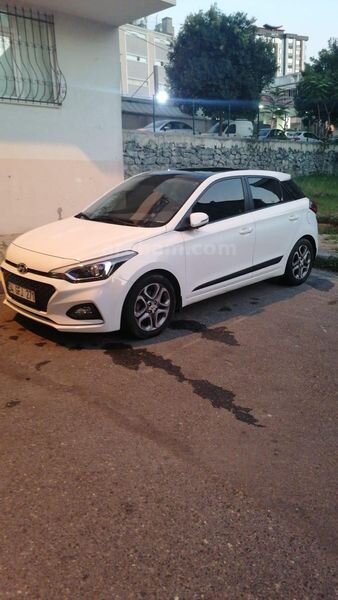 Sahibinden Hyundai i20 1.4 CRDi Elite Smart 2018 Model Denizli 108.000 km Beyaz