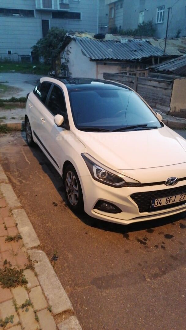 Sahibinden Hyundai i20 1.4 CRDi Elite Smart 2018 Model Denizli 108.000 km Beyaz 5