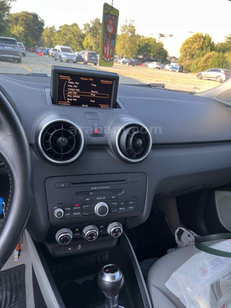 Sahibinden Audi A1 1.6 TDI Attraction 2012 Model İstanbul 252.085 km Siyah 2