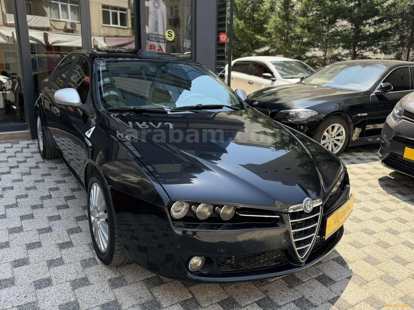 Galeriden Alfa Romeo 159 1.9 JTD Distinctive 2008 Model İstanbul 309.000 km Siyah 3
