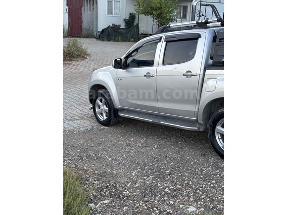 Sahibinden Isuzu D-Max 2.5 4x2 2014 Model 