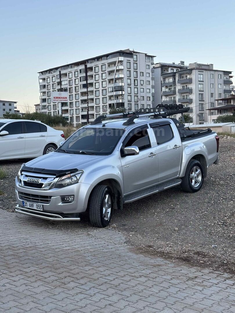 Sahibinden Isuzu D-Max 2.5 4x2 Limited 2014 Model Hatay 253.000 km Gri 5