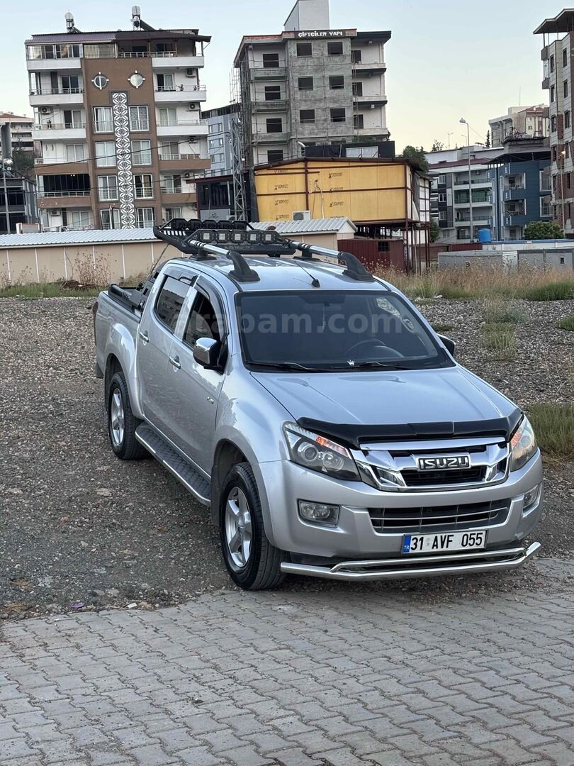Sahibinden Isuzu D-Max 2.5 4x2 Limited 2014 Model Hatay 253.000 km Gri 4
