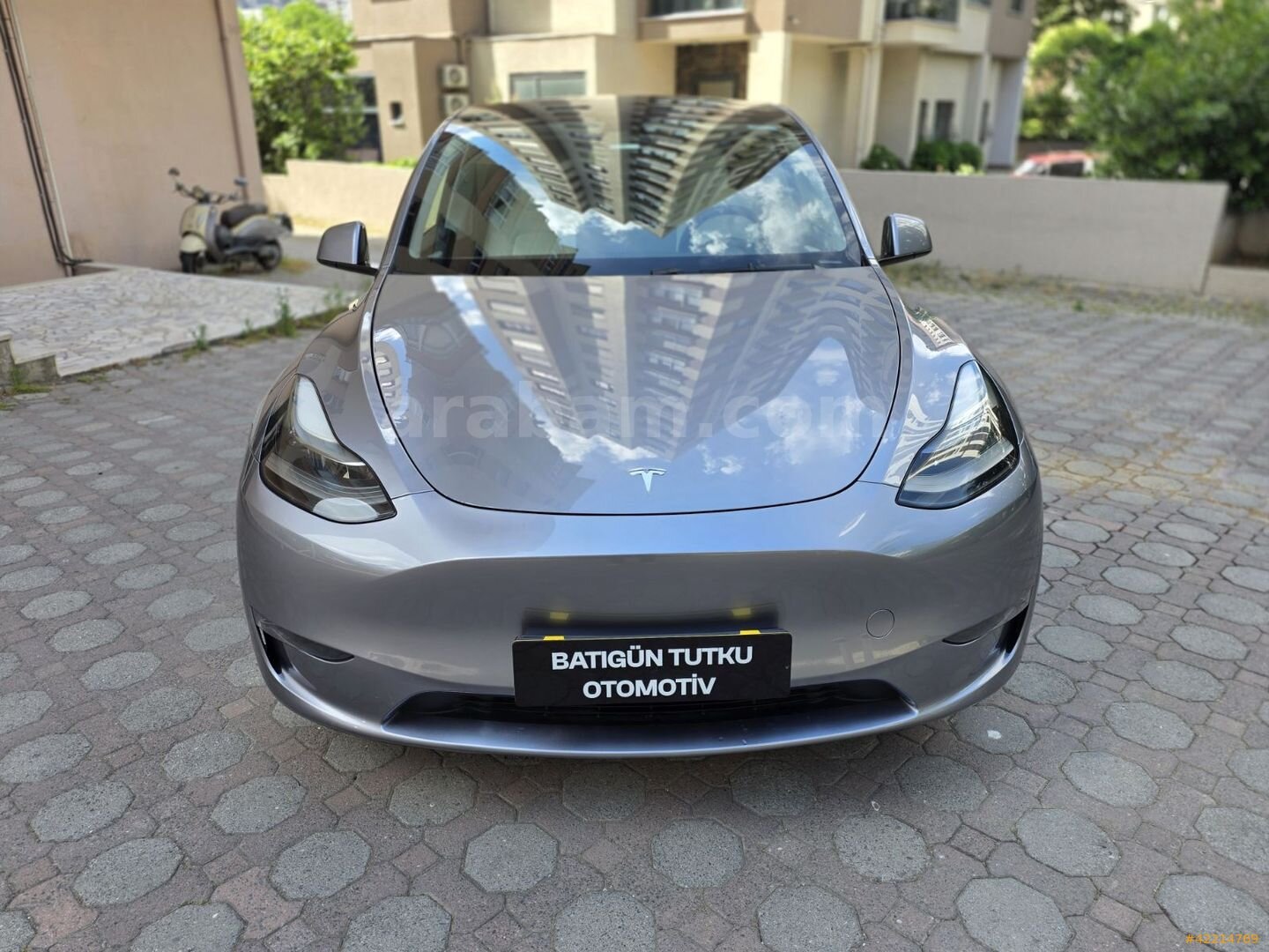 Galeriden Tesla Model Y Long Range AWD 2023 Model İstanbul 71.000 km Gri 1