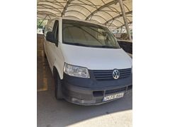 sahibinden 2008 T5 Transporter önceki rengi turuncu olduğu için komple boyalı beyaz renk