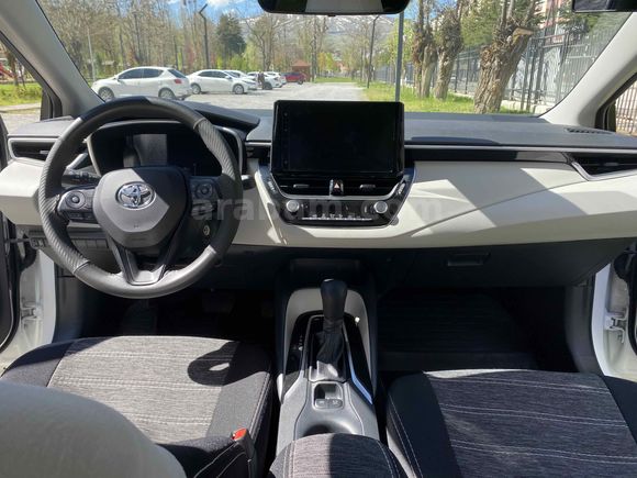 Toyota Corolla 1.5 Vision Plus 2025 Model 