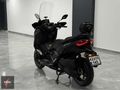 HATASIZ 2024 YAMAHA X-MAX 250 TECH MAX GARANTİ AKSESUARLI 4 BNDE