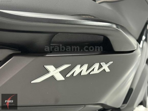 HATASIZ 2024 YAMAHA X-MAX 250 TECH MAX GARANTİ AKSESUARLI 4 BNDE