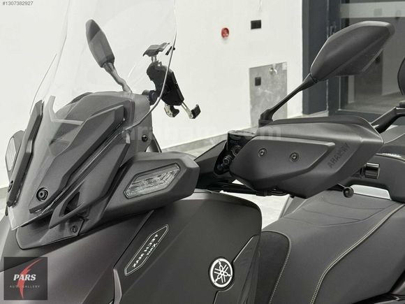 HATASIZ 2024 YAMAHA X-MAX 250 TECH MAX GARANTİ AKSESUARLI 4 BNDE