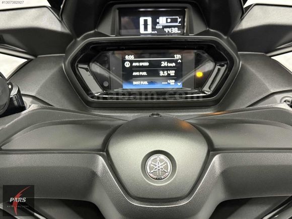 HATASIZ 2024 YAMAHA X-MAX 250 TECH MAX GARANTİ AKSESUARLI 4 BNDE