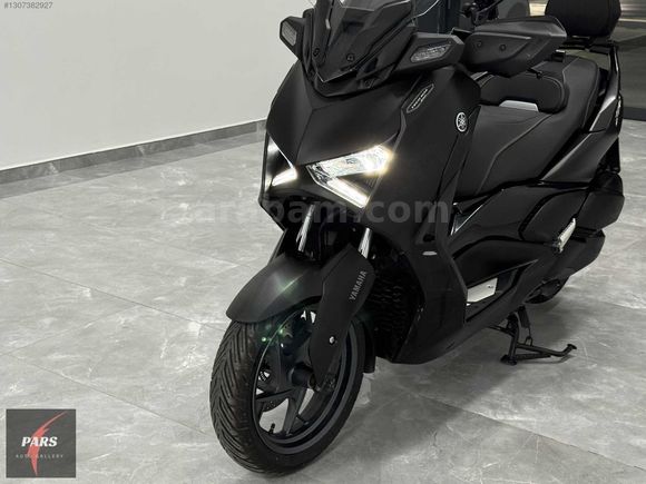 HATASIZ 2024 YAMAHA X-MAX 250 TECH MAX GARANTİ AKSESUARLI 4 BNDE