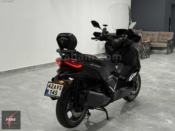 HATASIZ 2024 YAMAHA X-MAX 250 TECH MAX GARANTİ AKSESUARLI 4 BNDE