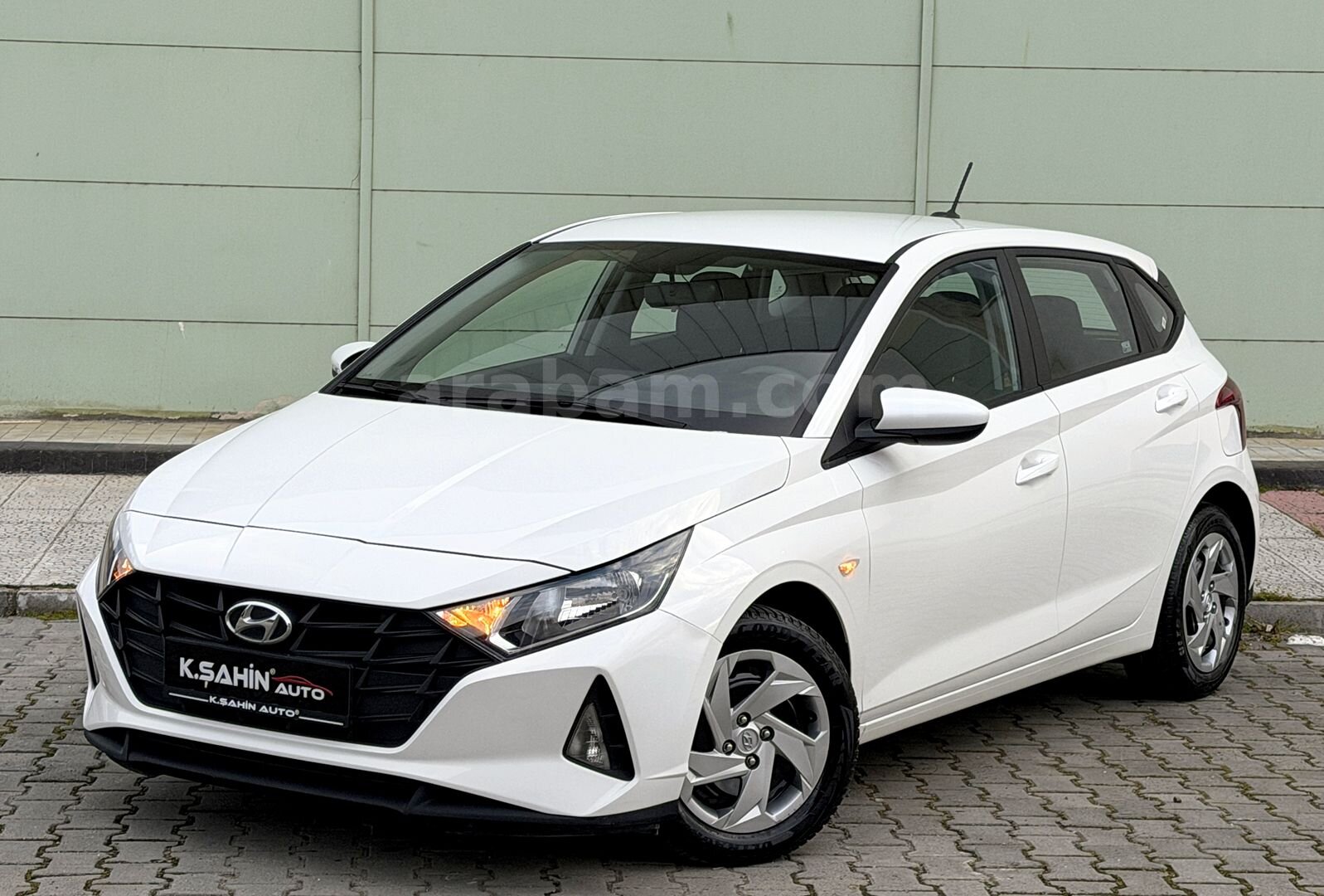 Galeriden Hyundai i20 1.4 MPI Jump 2023 Model Samsun 66.000 km Beyaz 1
