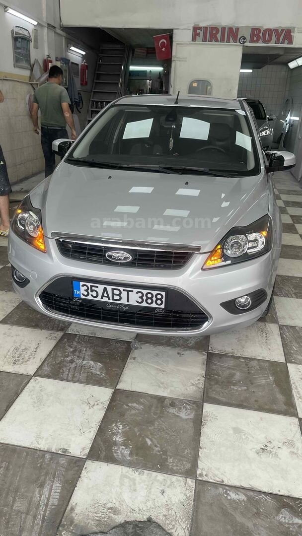 Sahibinden Ford Focus 1.6 TDCi Titanium 2011 Model İzmir 167.000 km Gri 5