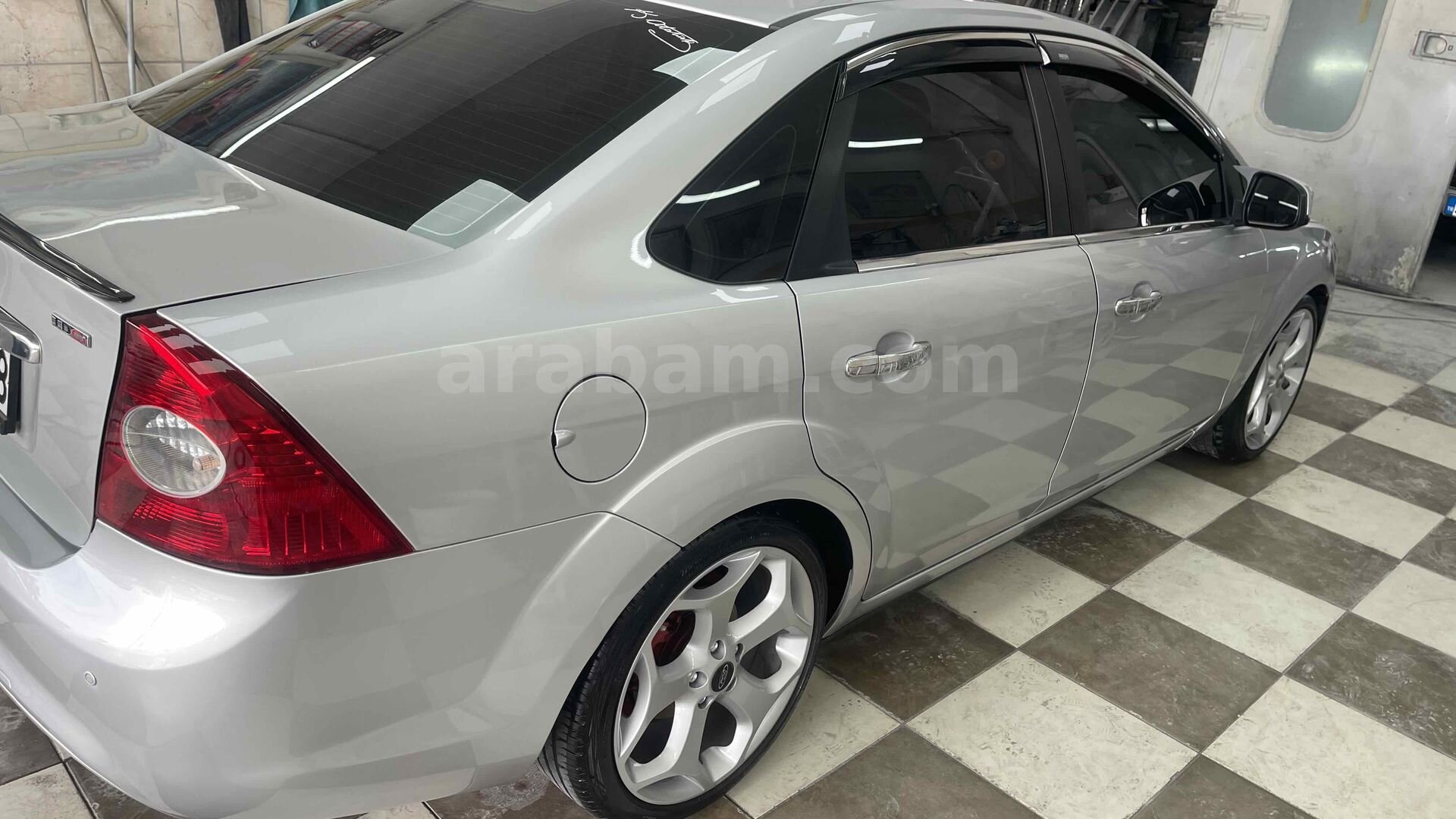 Sahibinden Ford Focus 1.6 TDCi Titanium 2011 Model İzmir 167.000 km Gri 7