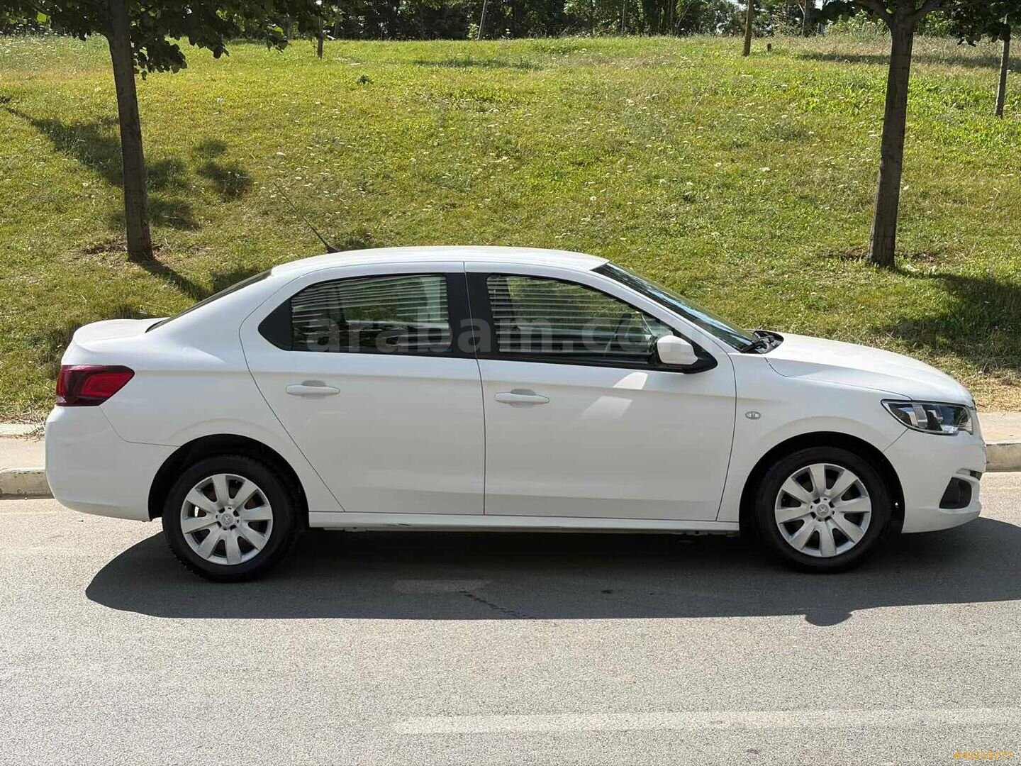 Galeriden Peugeot 301 1.6 BlueHDI Active 2018 Model İstanbul 189.000 km Beyaz 5