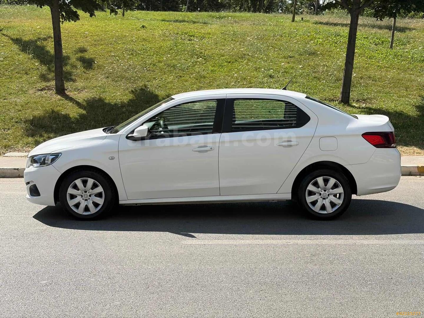 Galeriden Peugeot 301 1.6 BlueHDI Active 2018 Model İstanbul 189.000 km Beyaz 6