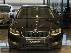 ÜGEM'DEN 2014 SKODA OCTAVIA 1.6 TDI ELEGANCE CR BOYASIZ